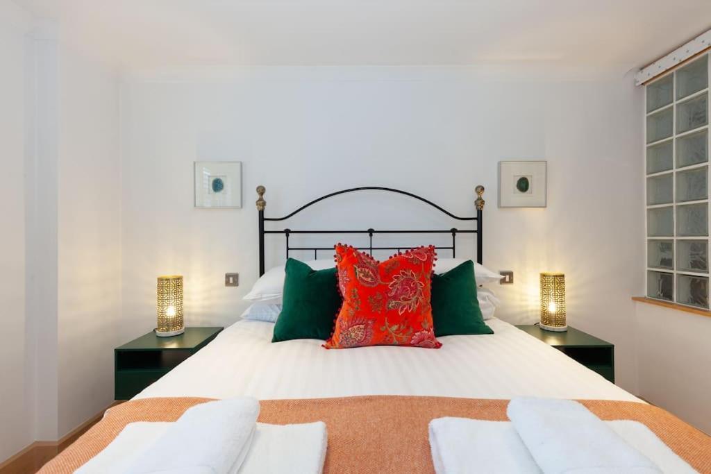 Apartment In The Heart Of The City Centre, Live Like A Local อ็อกซ์ฟอร์ด ภายนอก รูปภาพ
