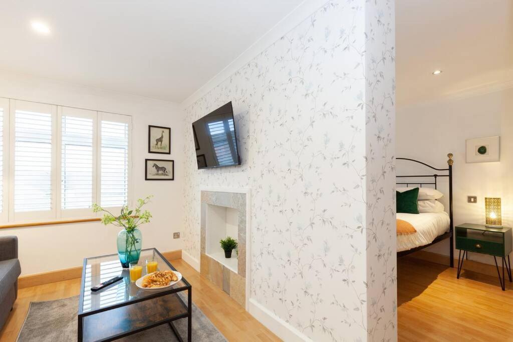 Apartment In The Heart Of The City Centre, Live Like A Local อ็อกซ์ฟอร์ด ภายนอก รูปภาพ