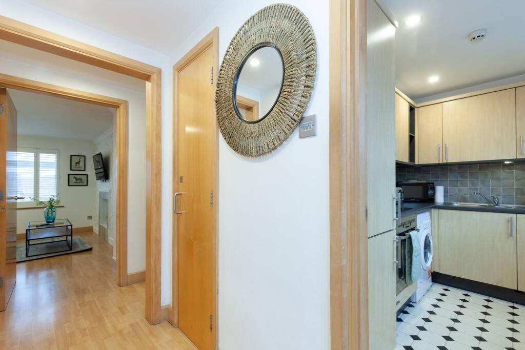 Apartment In The Heart Of The City Centre, Live Like A Local อ็อกซ์ฟอร์ด ภายนอก รูปภาพ