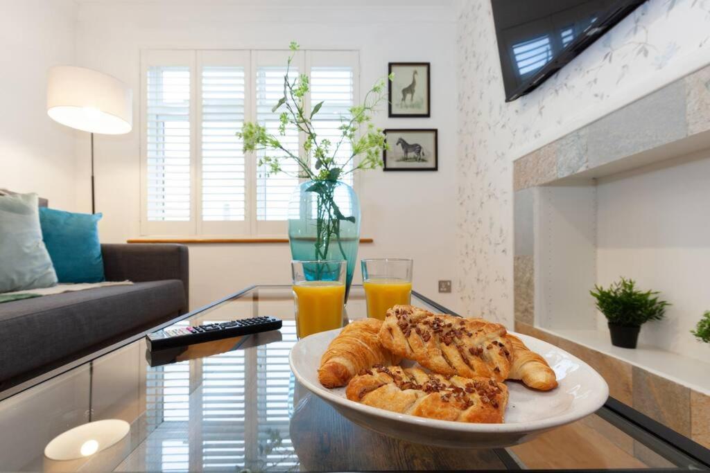 Apartment In The Heart Of The City Centre, Live Like A Local อ็อกซ์ฟอร์ด ภายนอก รูปภาพ